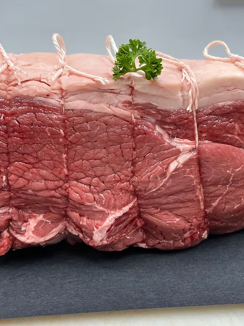 ROLLED ROAST BEEF 2.5KG R/W